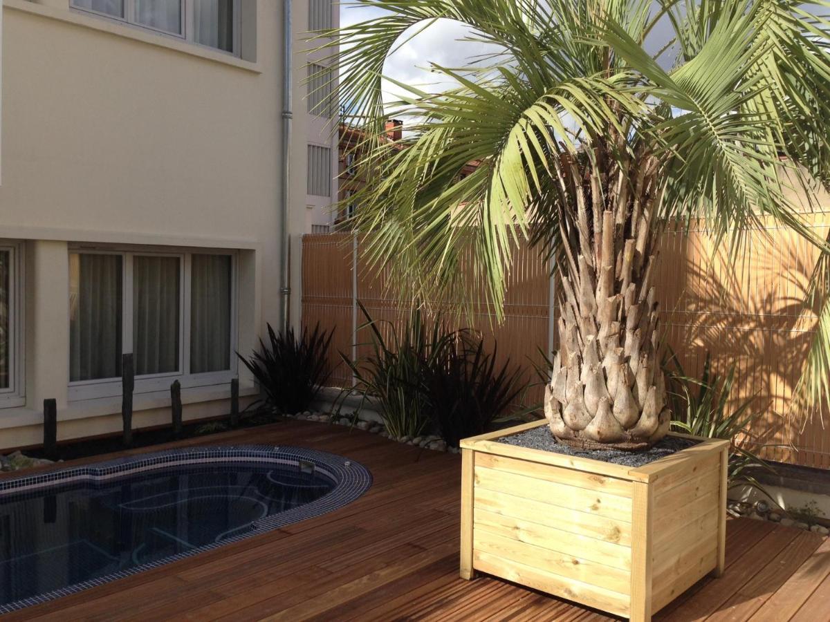 Privilège Saint Exupéry Aparthotel 4*