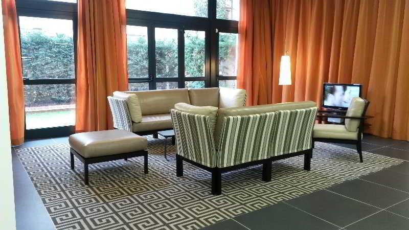 Privilège Saint Exupéry Aparthotel 4*